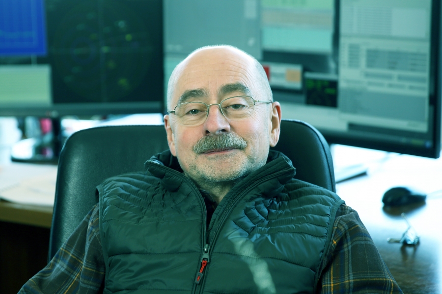 Prof. K. Gęsicki w Centrum Astronomii UMK w podtoruńskich Piwnicach fot.Andrzej Romański Zdjęcie ilustracyjne