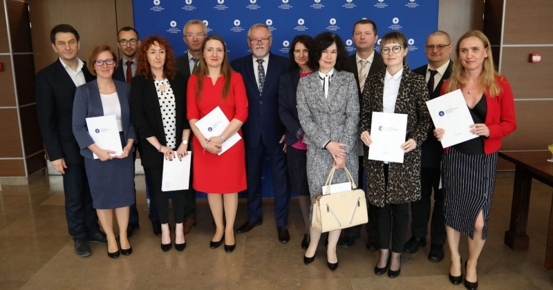 Aula z awansami zdjęcie