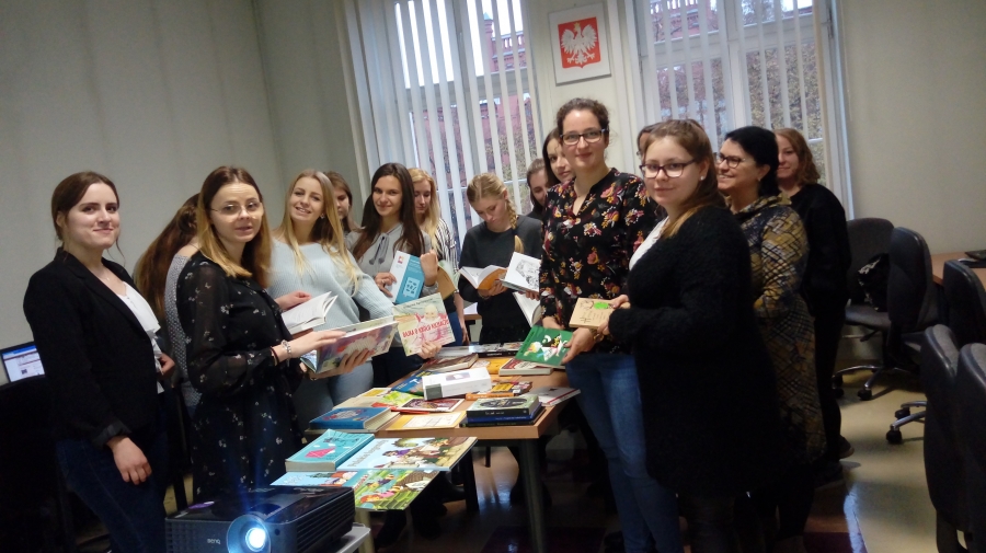 Warsztaty literackie w Bibliotece Pedagogicznej w Toruniu zdjęcie