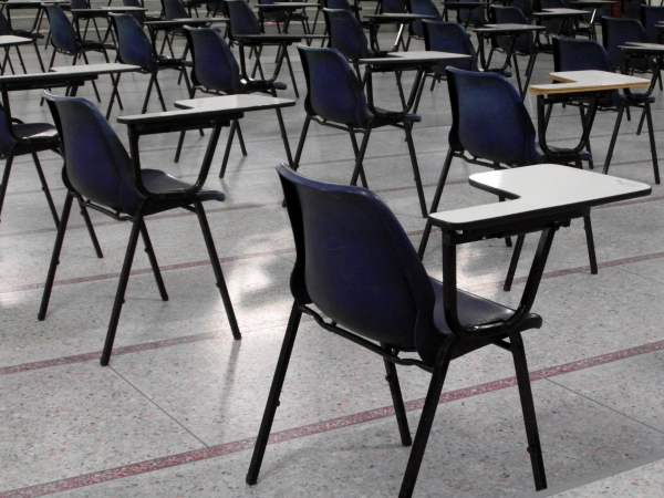 Procedura obron zdalnych - informacje dla studentów i promotorów zdjęcie