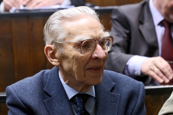 25 października Profesor Lutosław Wolniewicz, nestor toruńskich fizyków obchodzi 90 urodziny zdjęcie
