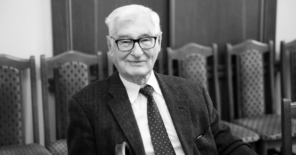 Zmarł prof. dr hab. Andrzej Kossakowski zdjęcie