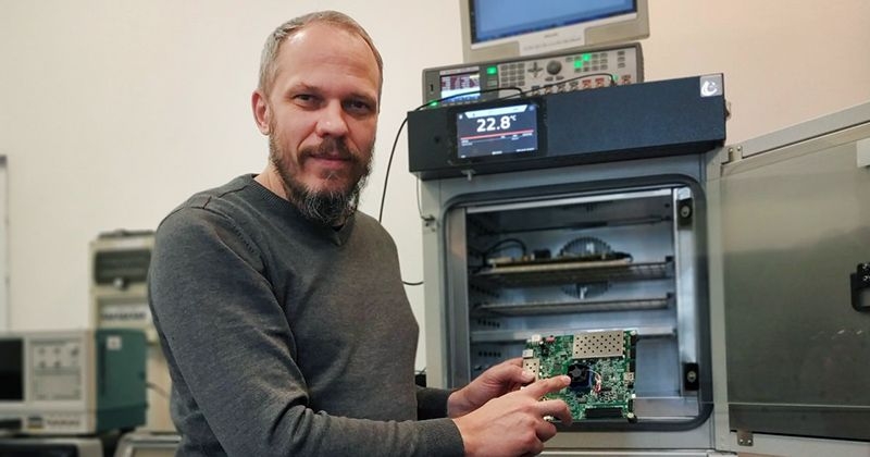 Dr Robert Frankowski z Wydziału Fizyki, Astronomii i Informatyki Stosowanej fot.Marcin Kowalski Dr Robert Frankowski
