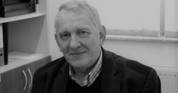 fot.www.fizyka.umk.pl mgr inż. Tadeusz Robaczewski