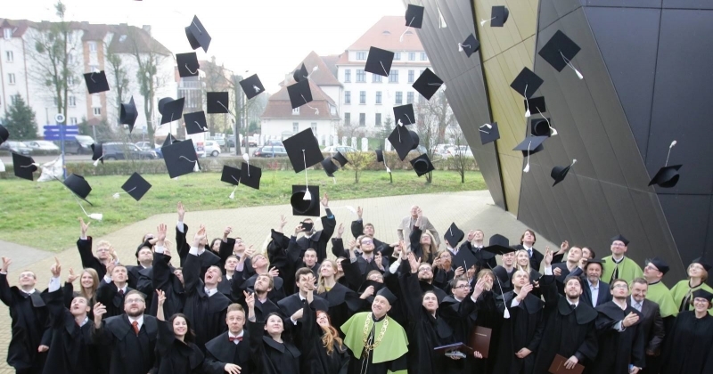 obrazek wiadomości: Uroczyste wręczenie dyplomów obrazek wiadomości: Uroczyste wręczenie dyplomów