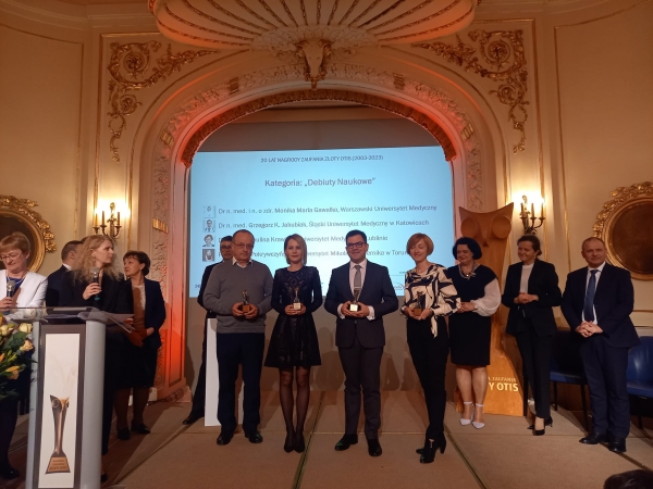 Prof. Marta Pokrywczyńska laureatką Nagrody Zaufania Złoty OTIS Zdjęcie ilustracyjne
