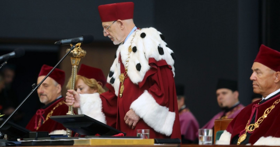 The events in the Aula will open with an inaugural address by the Rector, Prof. dr habil. Andrzej Sokala, followed by matriculation, i.e. the symbolic inclusion of first-year male and female students into the academic community photo:Andrzej Romański Zdjęcie ilustracyjne