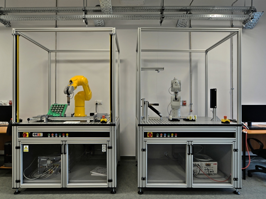 Roboty w Centrum Nauk Technicznych fot.W. Drozdowski Roboty w Centrum Nauk Technicznych