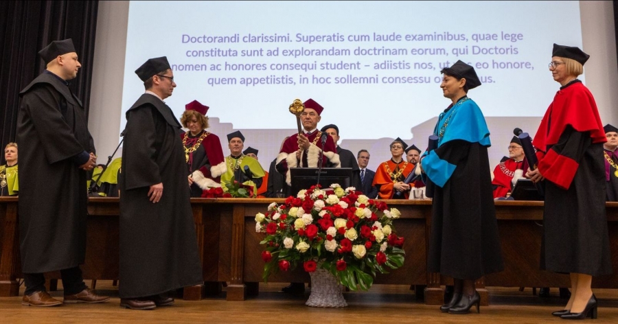 On February 19, during a ceremony in the NCU Aula, diplomas were also awarded to new postdoctoral fellows and doctoral promotions were held photo:photo Mikołaj Kuras Doctoral promotions during the University Day celebrations