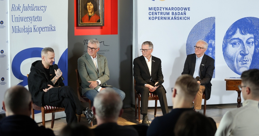 Debata Kopernikańska pt. "Od Kopernika do kwantowej grawitacji" odbyła się 6 grudnia w Sali Mieszczańskiej Ratusza Staromiejskiego w Toruniu fot.fot. Andrzej Romański Zdjęcie ilustracyjne
