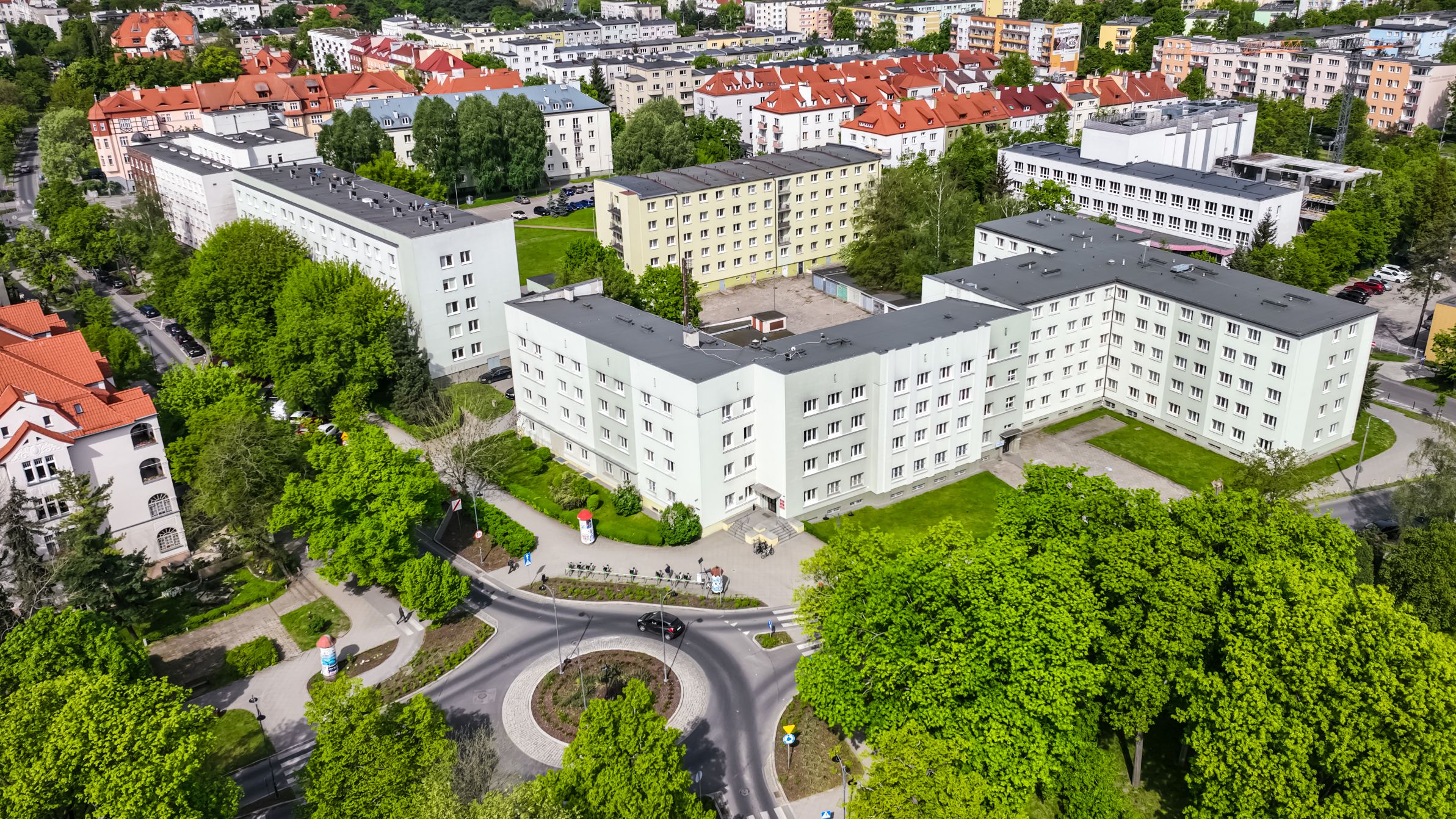 Widok na akademiki na osiedlu centrum