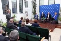 Spotkanie z wicepremierem Gowinem nt spółek spin-off UMK (13.03.2017, Interdycyplinarne Centrum Nowoczesnych Technologii)) [fot. Andrzej Romański]