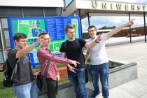 Rekrutacja 2017 - pierwsi studenci, składanie dokumentów (14.07.2017) [fot. Andrzej Romański]