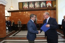 Nominacje i pożegnania - uroczystość w Collegium Maximum UMK (28.09.2017) [fot. Andrzej Romański]