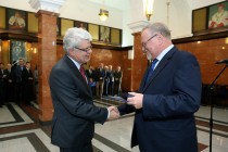 Nominacje i pożegnania - uroczystość w Collegium Maximum UMK (28.09.2017) [fot. Andrzej Romański]