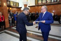 Uroczyste wręczenie nagród za stypendia naukowe i osiągnięcia (Collegium Maximum UMK, 29.09.2017) [fot. Andrzej Romański]