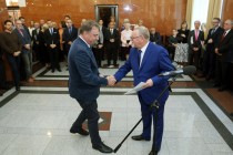 Uroczyste wręczenie nagród za stypendia naukowe i osiągnięcia (Collegium Maximum UMK, 29.09.2017) [fot. Andrzej Romański]