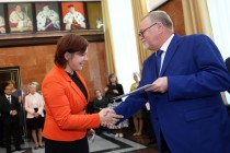 Uroczyste wręczenie nagród za stypendia naukowe i osiągnięcia (Collegium Maximum UMK, 29.09.2017) [fot. Andrzej Romański]