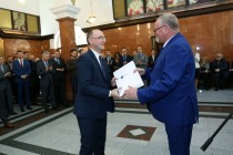 Uroczyste wręczenie nagród za stypendia naukowe i osiągnięcia (Collegium Maximum UMK, 29.09.2017) [fot. Andrzej Romański]
