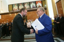 Uroczyste wręczenie nagród za stypendia naukowe i osiągnięcia (Collegium Maximum UMK, 29.09.2017) [fot. Andrzej Romański]