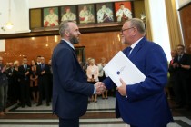 Uroczyste wręczenie nagród za stypendia naukowe i osiągnięcia (Collegium Maximum UMK, 29.09.2017) [fot. Andrzej Romański]