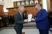 Uroczyste wręczenie nagród za stypendia naukowe i osiągnięcia (Collegium Maximum UMK, 29.09.2017) [fot. Andrzej Romański]