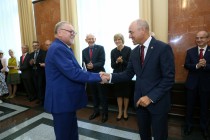 Uroczyste wręczenie nagród za stypendia naukowe i osiągnięcia (Collegium Maximum UMK, 29.09.2017) [fot. Andrzej Romański]