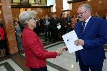 Uroczyste wręczenie nagród za stypendia naukowe i osiągnięcia (Collegium Maximum UMK, 29.09.2017) [fot. Andrzej Romański]