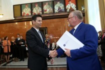 Uroczyste wręczenie nagród za stypendia naukowe i osiągnięcia (Collegium Maximum UMK, 29.09.2017) [fot. Andrzej Romański]