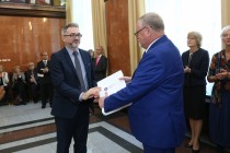 Uroczyste wręczenie nagród za stypendia naukowe i osiągnięcia (Collegium Maximum UMK, 29.09.2017) [fot. Andrzej Romański]