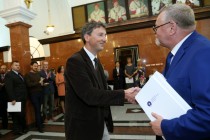 Uroczyste wręczenie nagród za stypendia naukowe i osiągnięcia (Collegium Maximum UMK, 29.09.2017) [fot. Andrzej Romański]
