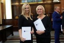 Uroczyste wręczenie nagród za stypendia naukowe i osiągnięcia (Collegium Maximum UMK, 29.09.2017) [fot. Andrzej Romański]