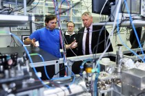 Gen. Simon Worden z NASA w Instytucie Fizyki (12.02.2018) [fot. Andrzej Romański]
