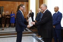Uroczystość wręczenia nagród Rektora za osiągnięcia w dziedzinie dydaktyczno-wychowawczej, naukowo-badawczej oraz organizacyjnej (19.09.2018, Collegium Maximum) [fot. Andrzej Romański]