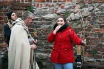 Spotkanie wielkanocne studentów programu Erasmus w ruinach zamku krzyżackiego (12.04.2019) [fot. Andrzej Romański]