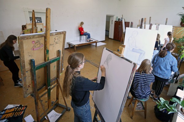Egzaminy praktyczne na Wydziale Sztuk Pięknych (9.07.2019) [fot. Andrzej Romański]