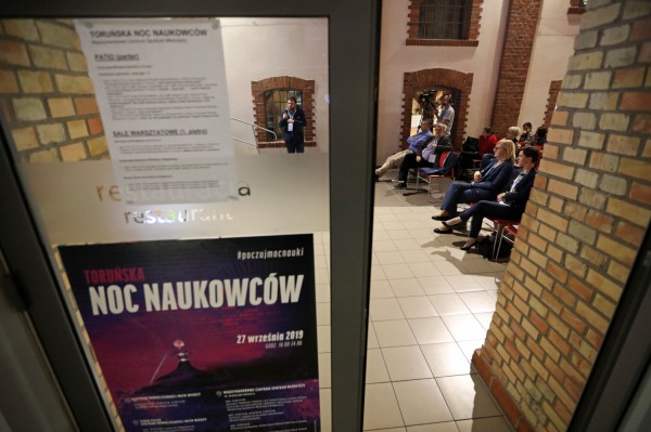 UMK na Nocy Naukowców (Centrum Nowoczesności Młyn Wiedzy, 27.09.2019) [fot. Andrzej Romański]