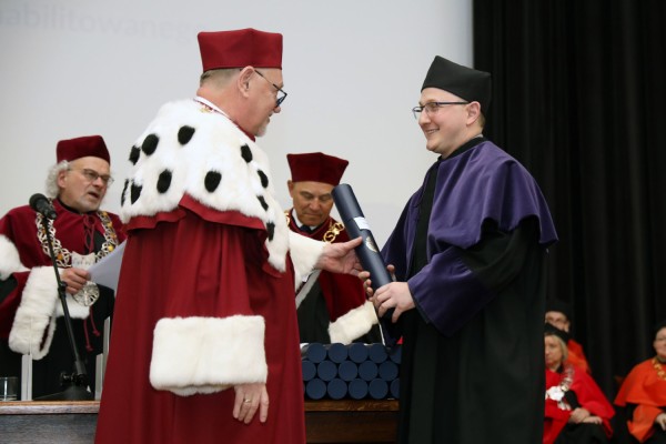 więto Uniwersytetu - doktoraty i habilitacje (Aula UMK, 19.02.2020) [fot. Andrzej Romański]