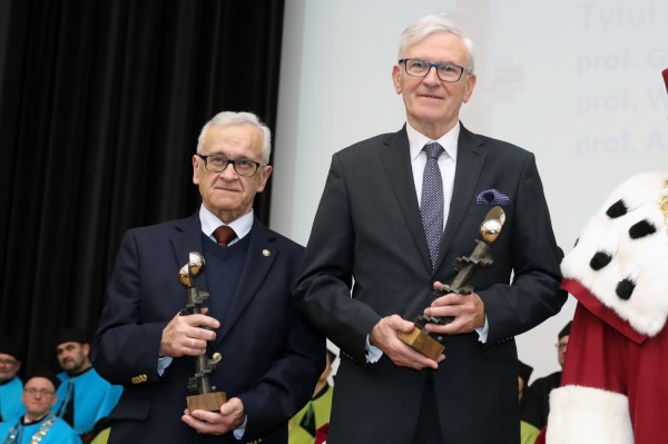 Święto Uniwersytetu - honorowi profesorowie i ambasadorowie UMK (Aula UMK, 19.02.2020) [fot. Andrzej Romański]