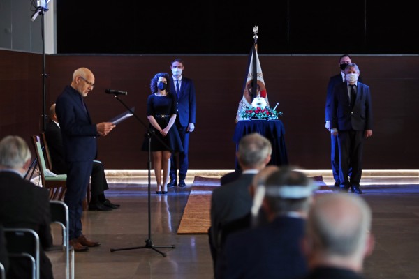 Uroczystości pogrzebowe prof. Mariana Filara (Aula UMK, 5.06.2020) [fot. Andrzej Romański]