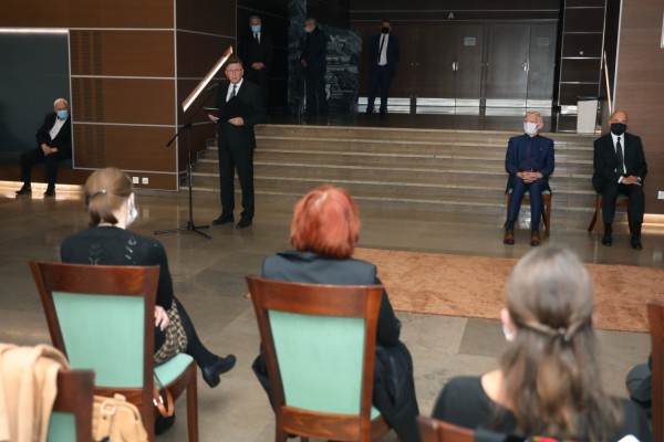 Uroczystości pogrzebowe prof. Mariana Filara (Aula UMK, 5.06.2020) [fot. Andrzej Romański]