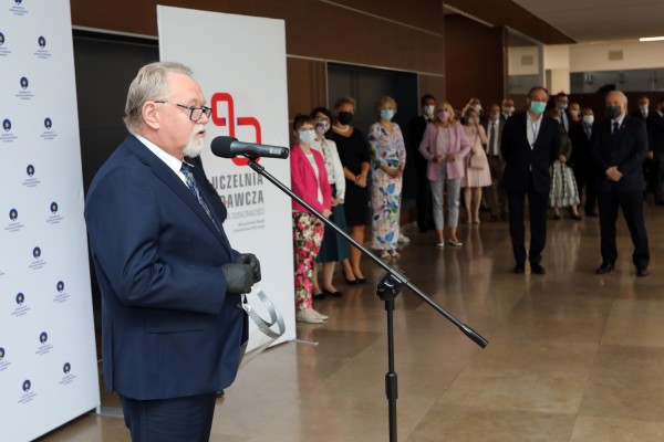 Nagrody dla pracowników naukowych (Aula UMK, 24.06.2020) [fot. Andrzej Romański]