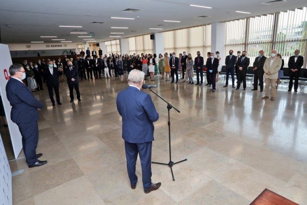 Nagrody dla pracowników naukowych (Aula UMK, 24.06.2020) [fot. Andrzej Romański]