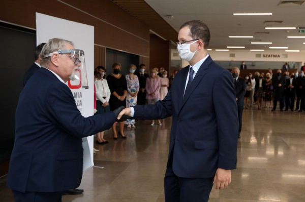 Nagrody dla pracowników naukowych (Aula UMK, 24.06.2020) [fot. Andrzej Romański]