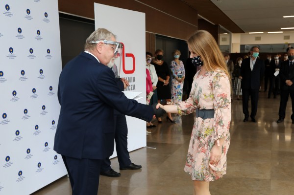 Nagrody dla pracowników naukowych (Aula UMK, 24.06.2020) [fot. Andrzej Romański]