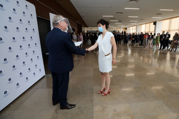 Nagrody dla pracowników naukowych (Aula UMK, 24.06.2020) [fot. Andrzej Romański]