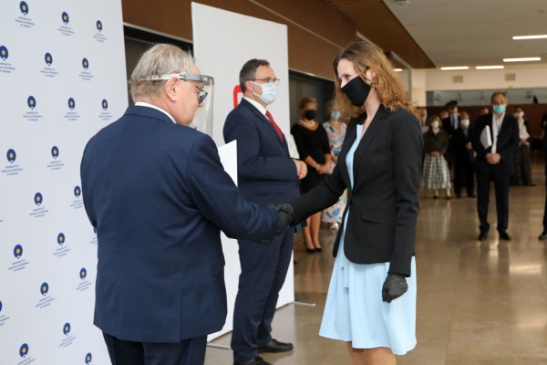 Nagrody dla pracowników naukowych (Aula UMK, 24.06.2020) [fot. Andrzej Romański]