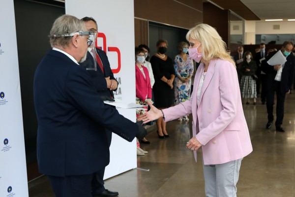 Nagrody dla pracowników naukowych (Aula UMK, 24.06.2020) [fot. Andrzej Romański]