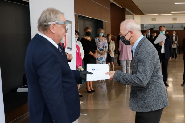 Nagrody dla pracowników naukowych (Aula UMK, 24.06.2020) [fot. Andrzej Romański]