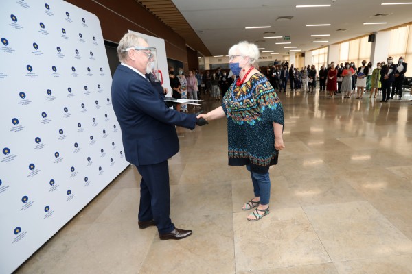 Nagrody dla pracowników naukowych (Aula UMK, 24.06.2020) [fot. Andrzej Romański]